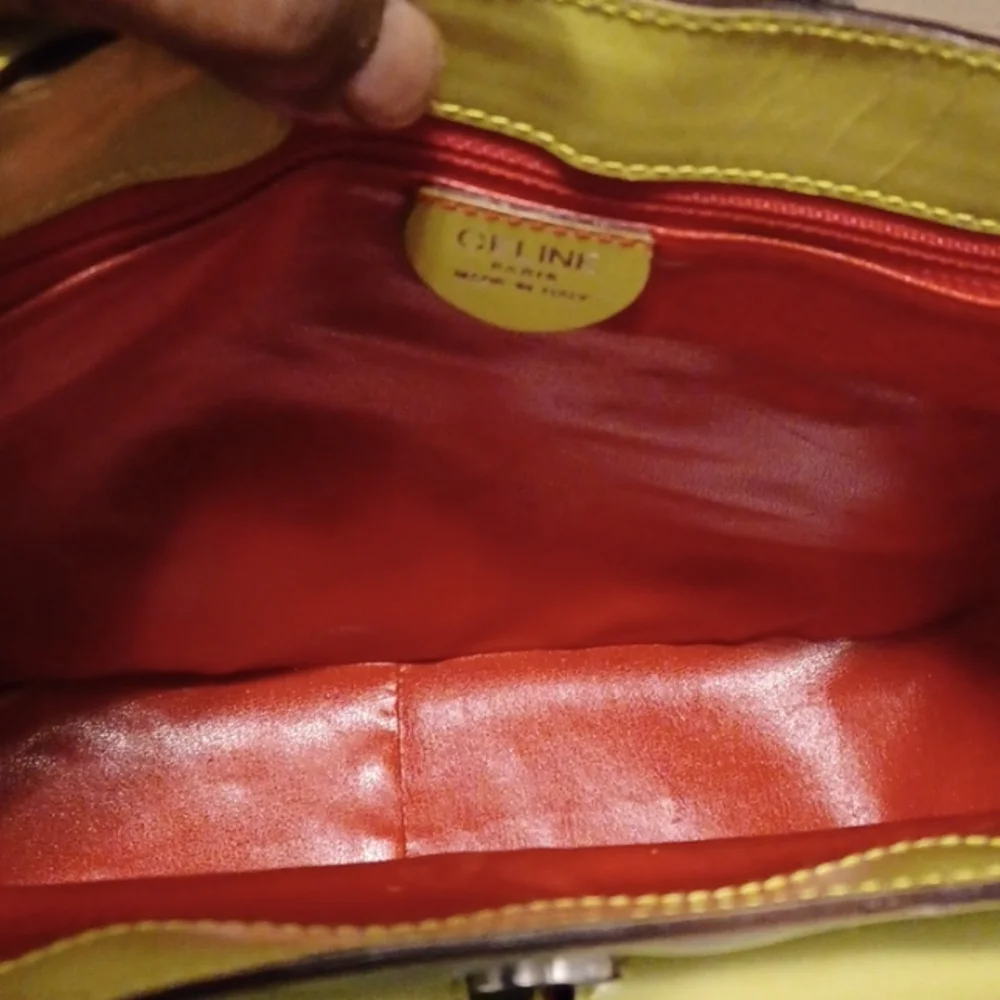 🍐CELINE PATENT LEATHER SHOULDER BAG - Picture 3 of 10